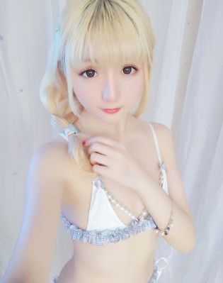 奔驰影院