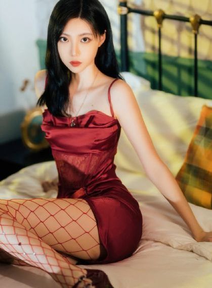 秋霞艳母